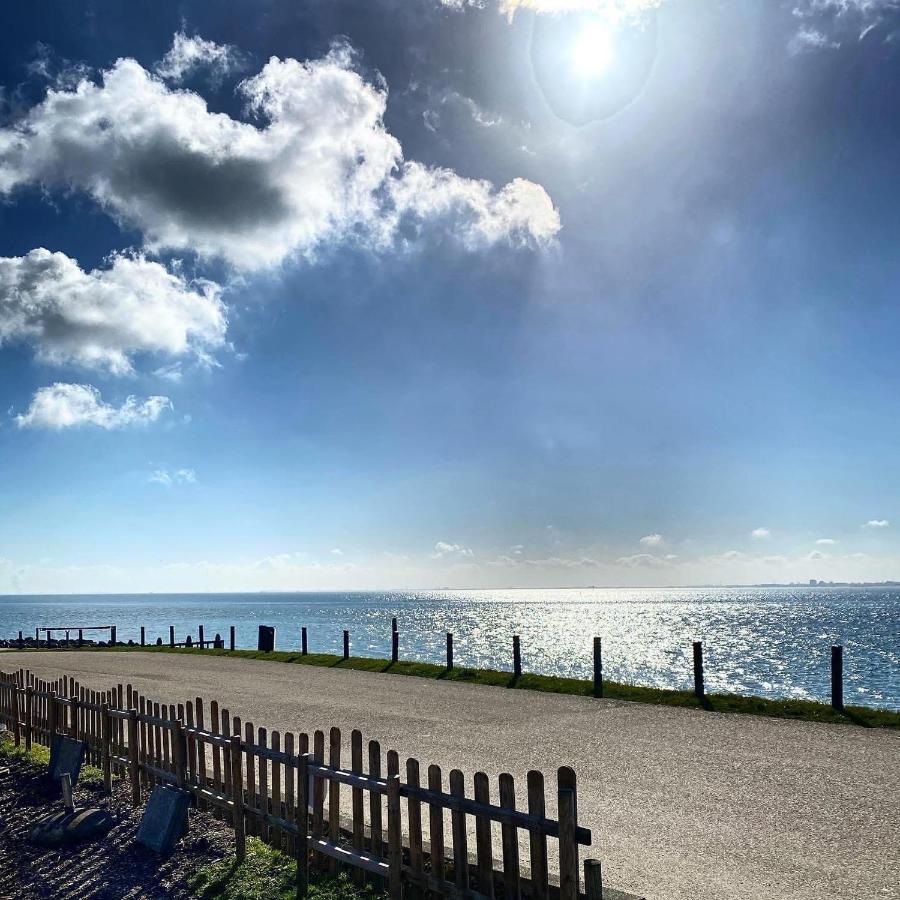 Bungalow Scheldezicht In Zeeland Dicht Bij Zee Scherpenisse Exteriér fotografie